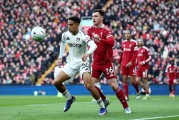 2-0击败富勒姆，利物浦终结3连败，萨拉赫、恩古莫哈利剑出鞘